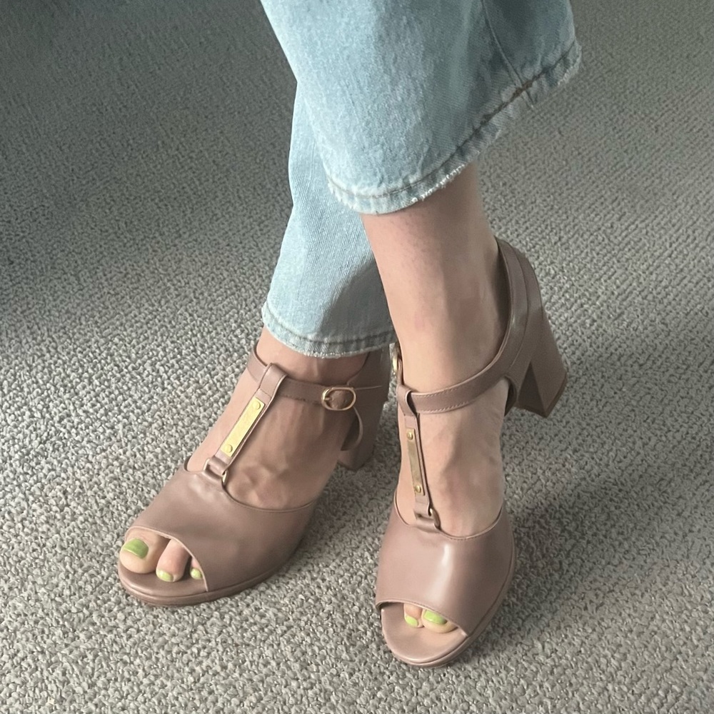 APC Maggie heeled sandals size 8/39 in lilac purple